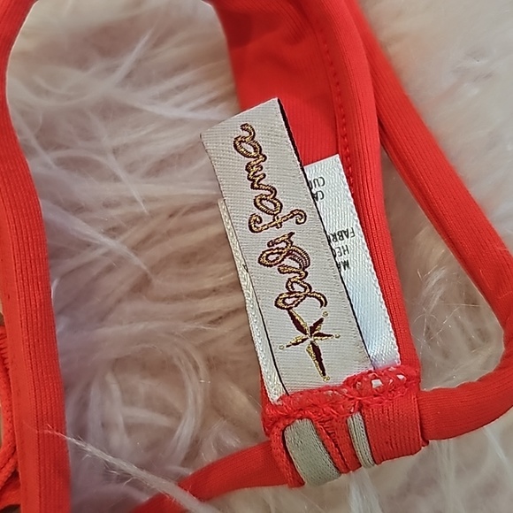 Luli Fama Bikini - Picture 5 of 6